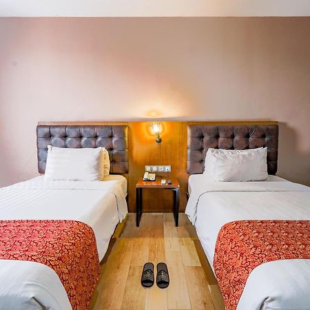 Grand Kangen Hotel Urip Sumoharjo Джокякарта Екстериор снимка
