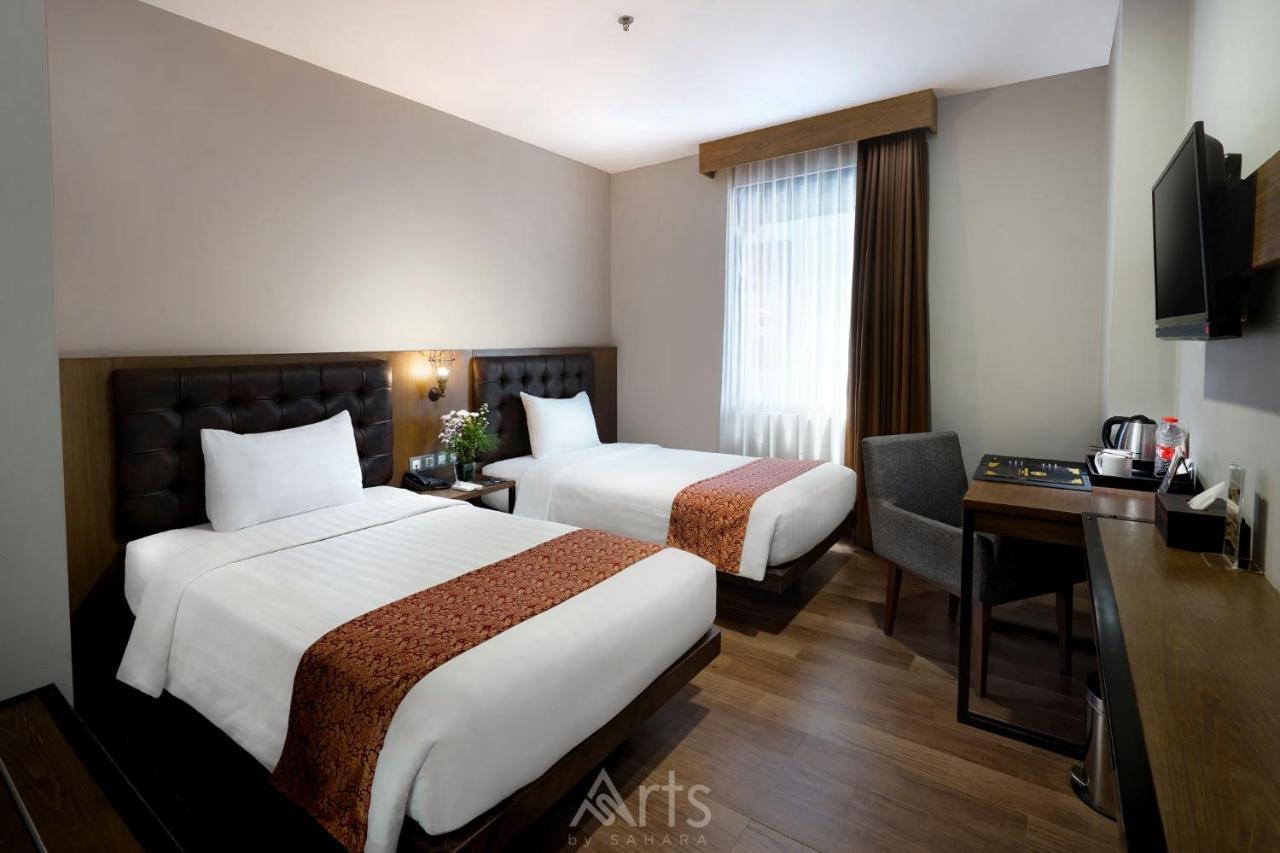 Grand Kangen Hotel Urip Sumoharjo Джокякарта Екстериор снимка