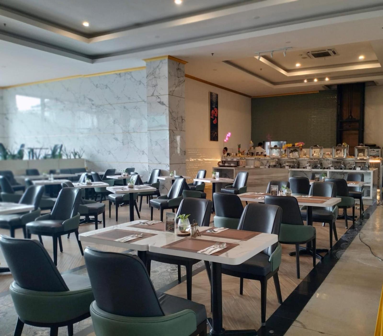 Grand Kangen Hotel Urip Sumoharjo Джокякарта Екстериор снимка