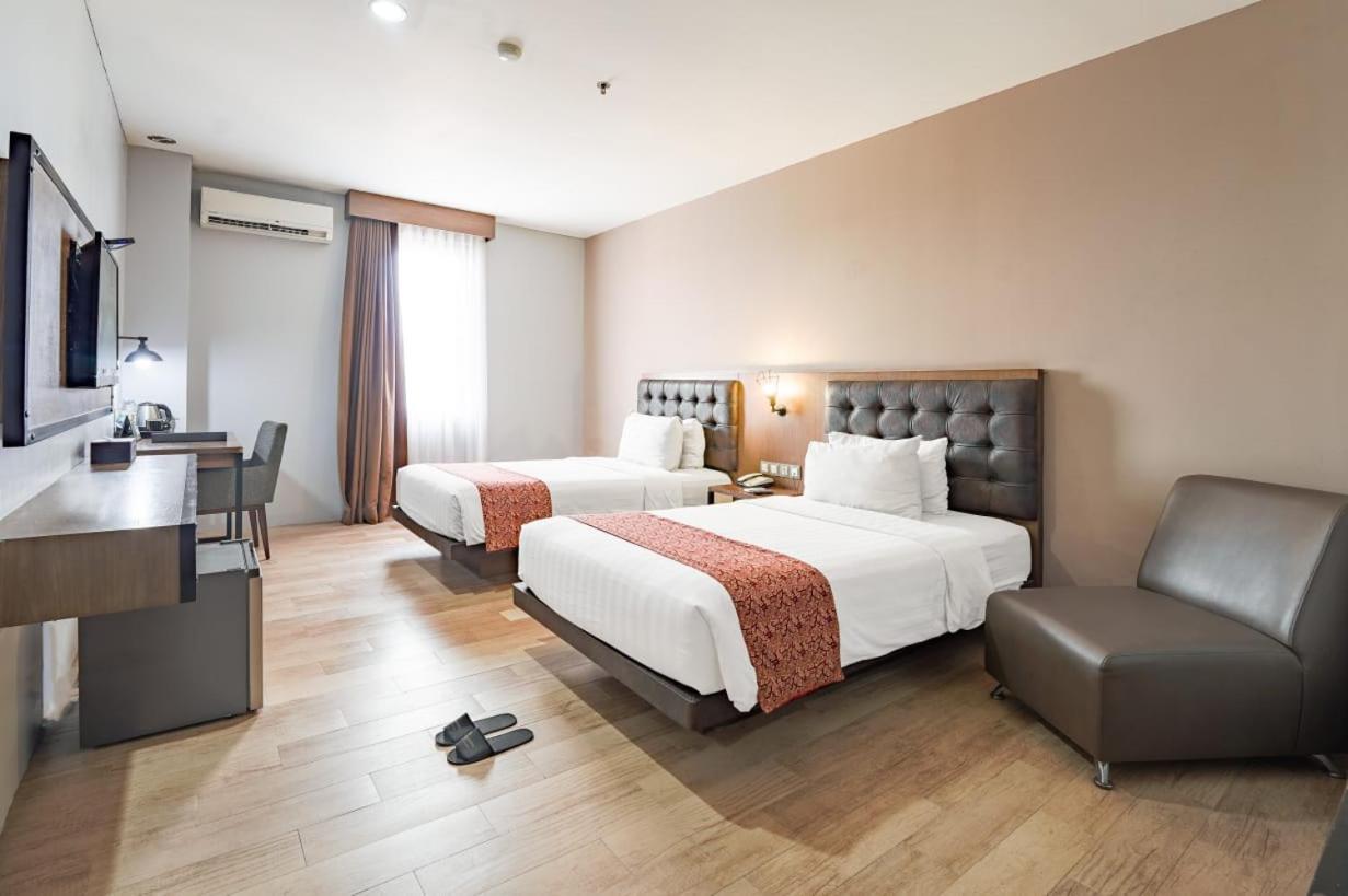 Grand Kangen Hotel Urip Sumoharjo Джокякарта Екстериор снимка